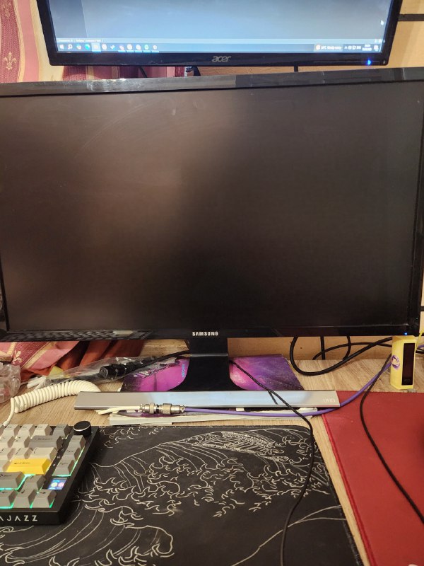 Монитор Samsung U28E590D 28" 4K UHD 2