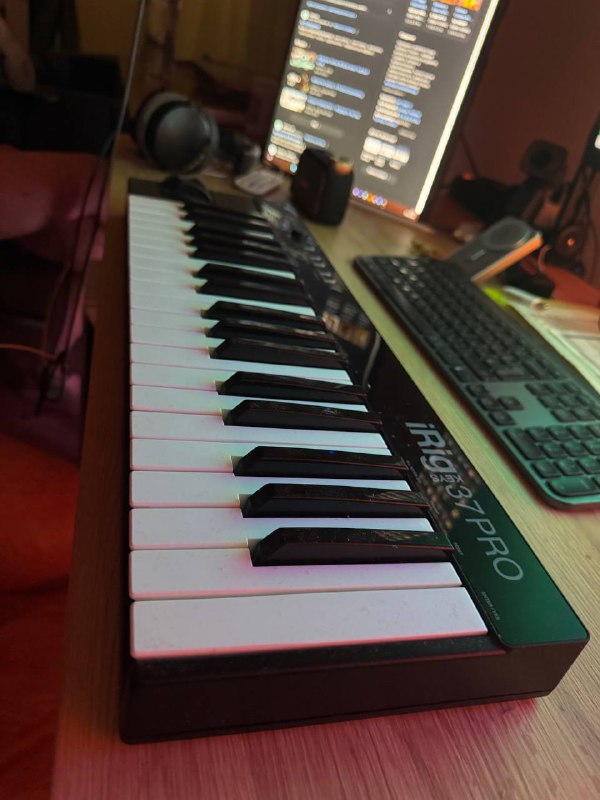 midi клавиатура iRig 37 keys pro