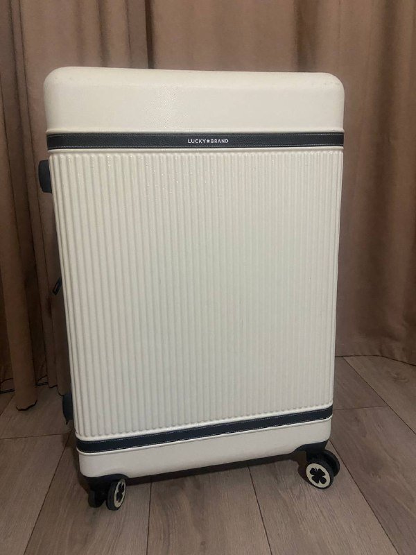 Большой чемодан