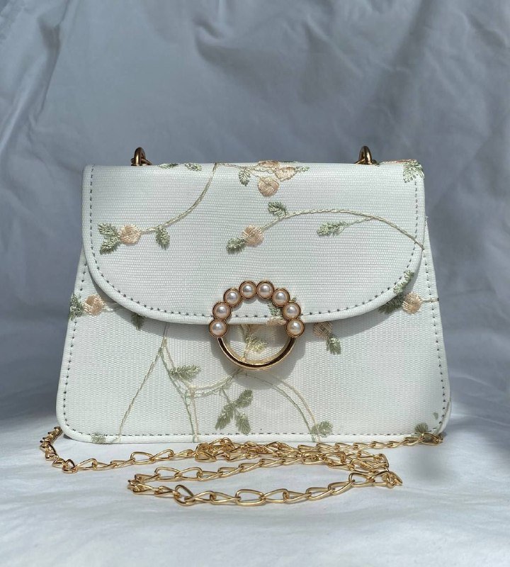 Сумка с вышивкой, 2 ремешка 2