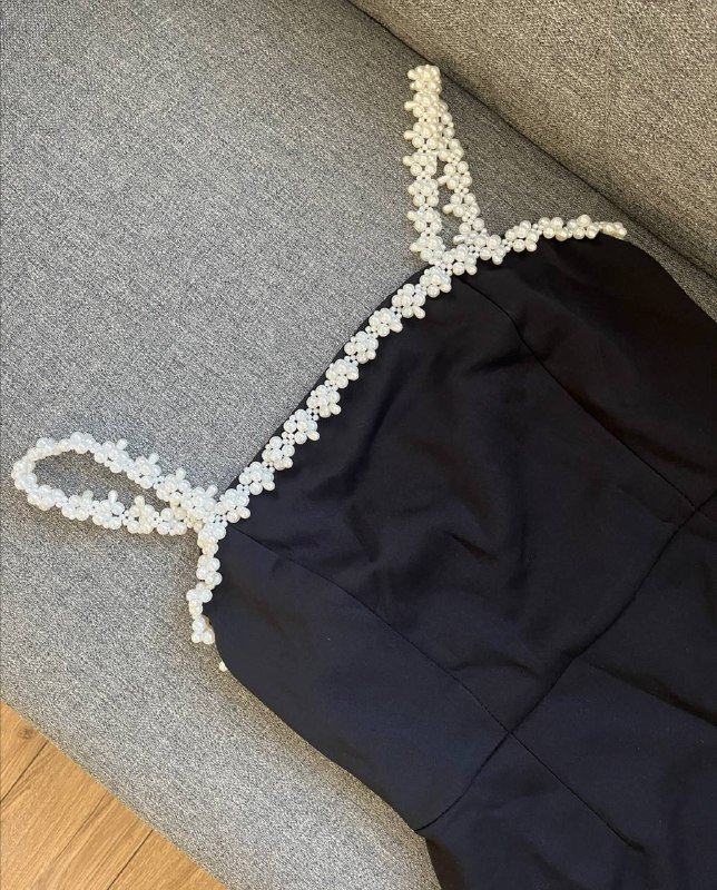 Платье с жемчужными бретелями, кардиган в полоску 2