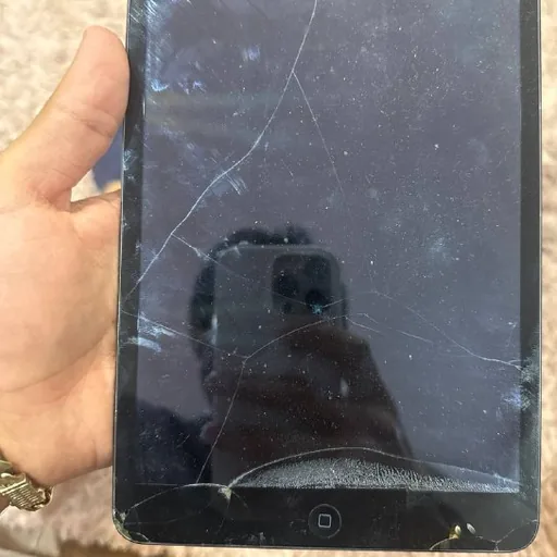 iPad mini 1, iPhone 7