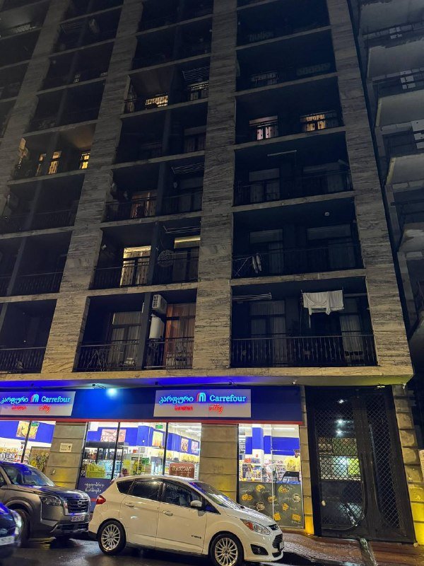 2х комнатная квартира с 1 спальней, аренда на год 9