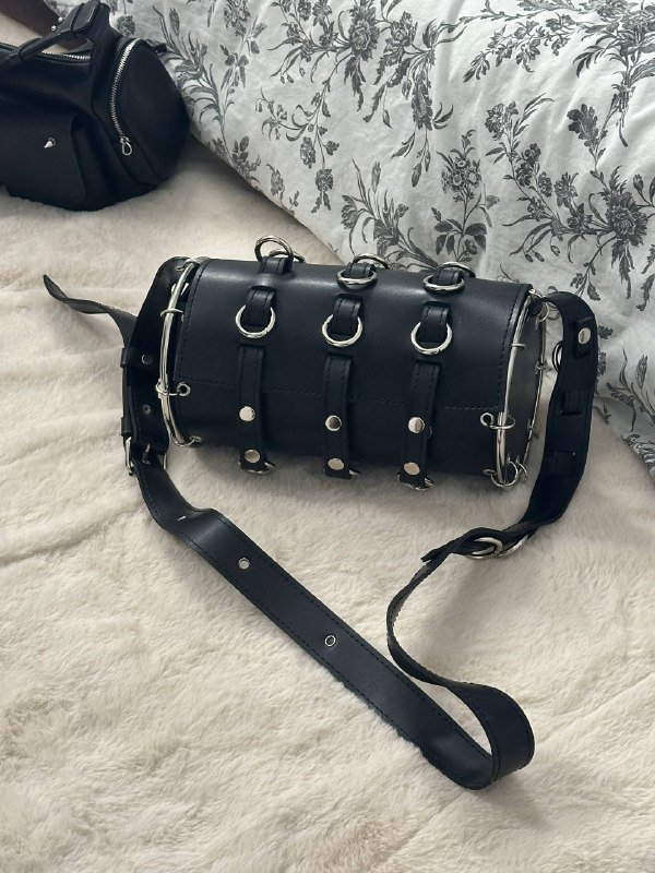 сумки Guess, Armani, killstar, Anaida, Millz Karta, ручной работы, Victoria’s Secret мист, керамическая подставка 4