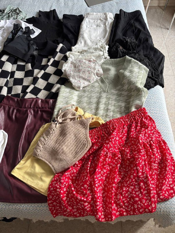 Женская одежда размер S, сумки 3