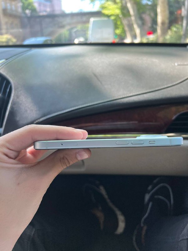 Айфон 15 в идеальном состоянии 6