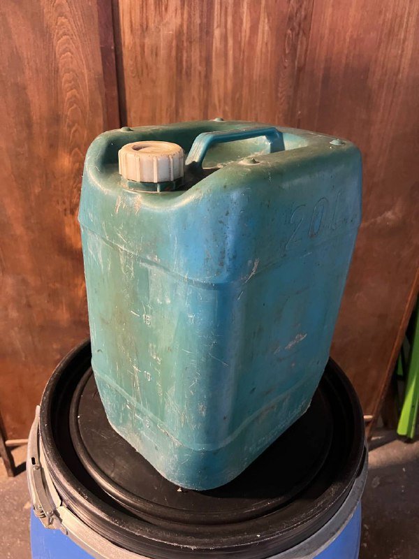 Пластиковая канистра 20 л, пластиковая бочка 220 л