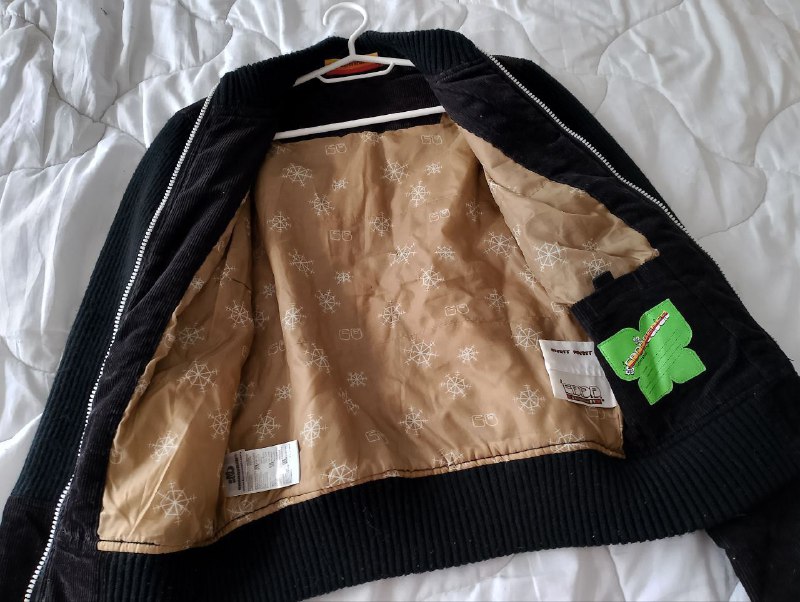 Бомбер от KanaBeach на синтепоне, новый 5