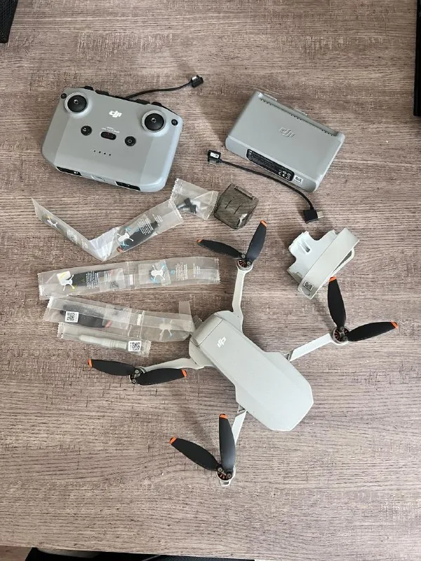 Дрон DJI Mini 2 1