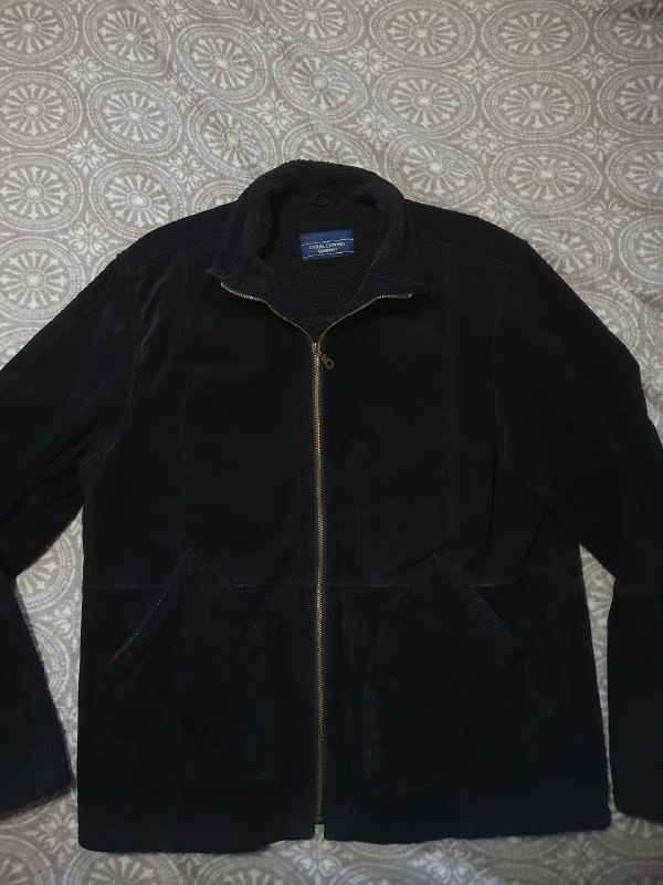 Diesel shoes 44.5, Levis jeans 33x32, leather jackets, Nike shoes 41 6