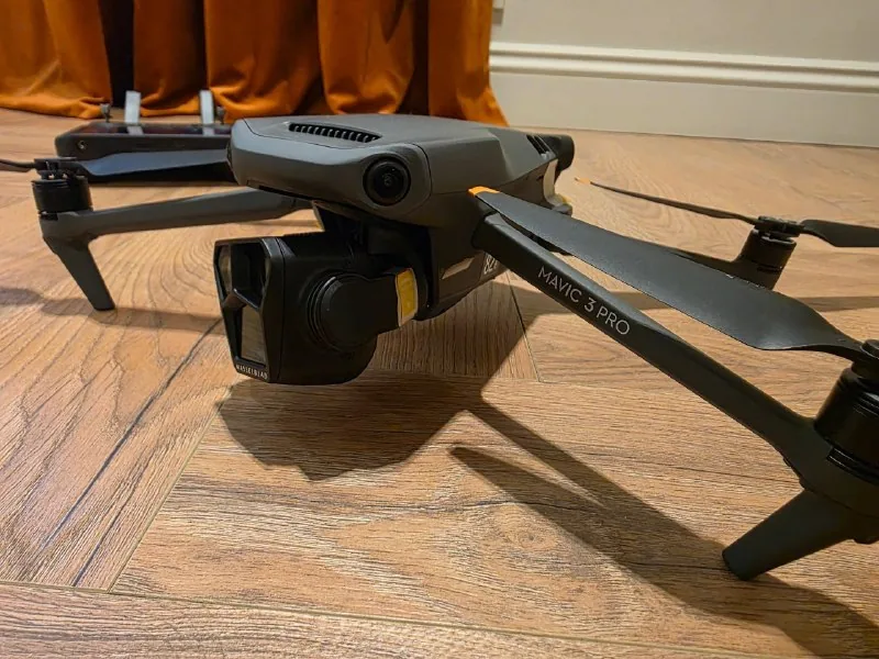 DJI Mavic 3 Pro Fly More Combo 1
