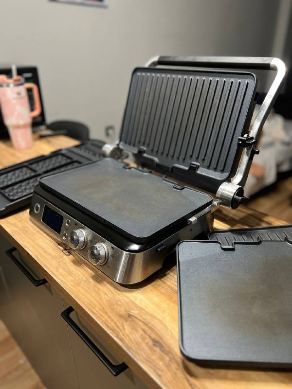 Электрогриль Braun CG9043 с тремя сменными панелями 2