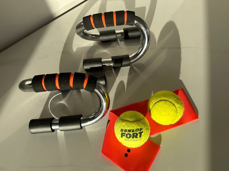 Комплект для фитнеса с теннисными мячами