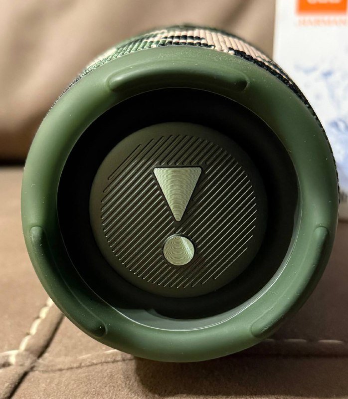 Портативная Bluetooth колонка JBL Charge 5 2