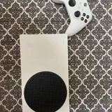 Xbox Series S, геймпад 1
