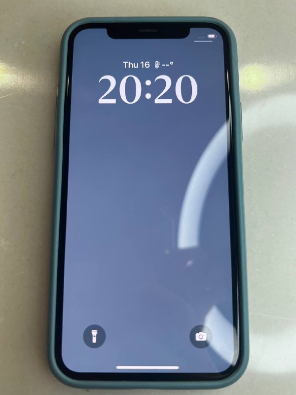 iPhone 11 pro 256gb Midnight Green 5