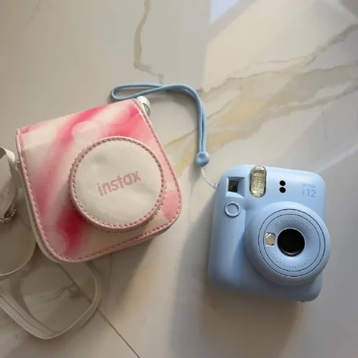 Instax Mini 12 фотоаппарат с сумочкой