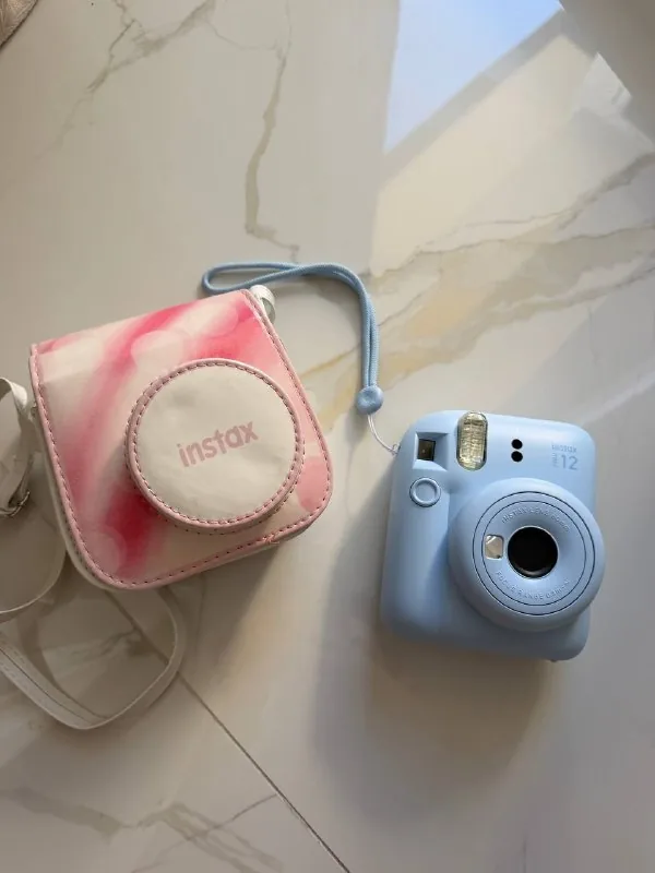 Instax Mini 12 фотоаппарат с сумочкой 1