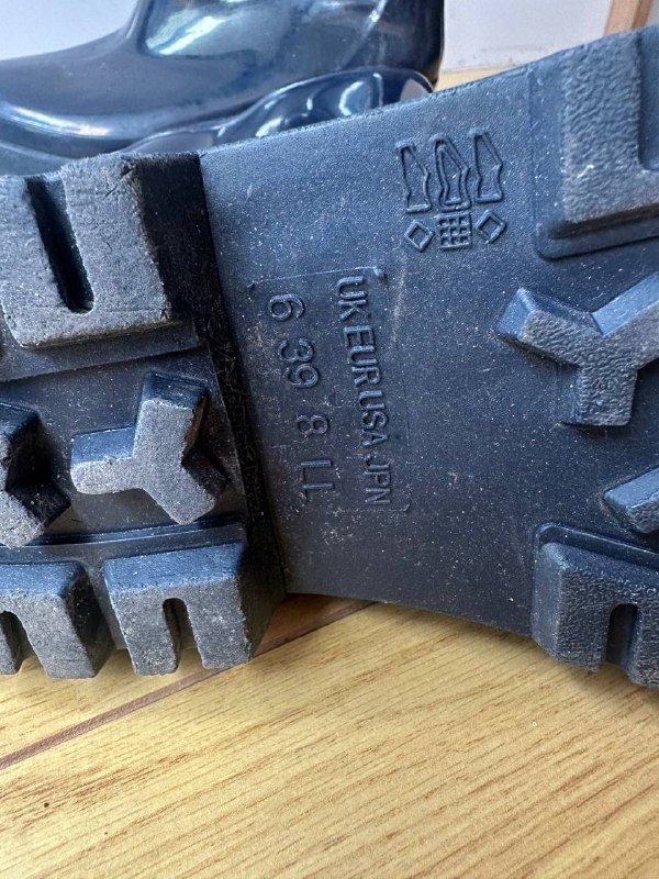 Резиновые сапоги 4