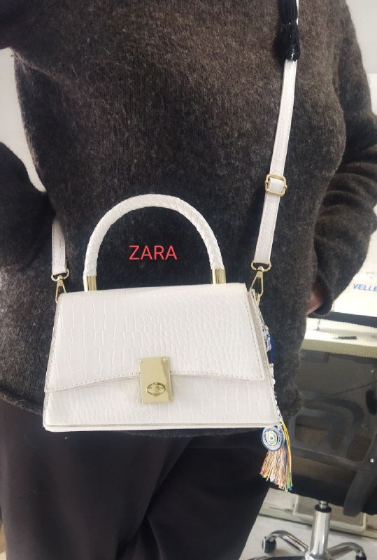 Женские сумки разного цвета и дизайна 6