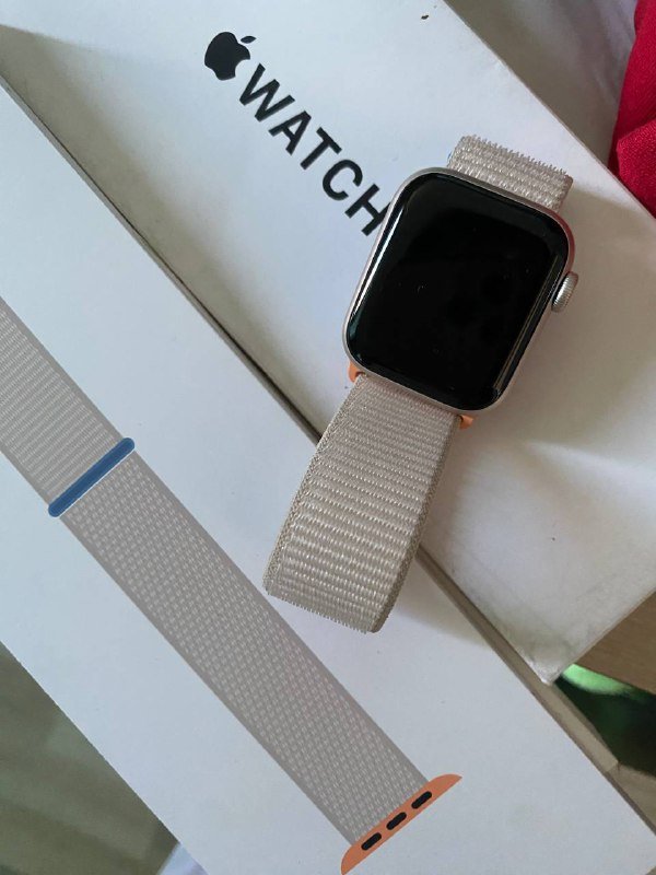 Apple Watch SE Gen 2 40mm Starlight