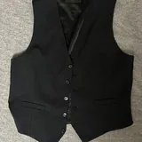 Весь набор одежды, сумки Miu Miu, куртки Balenciaga, сапоги 9