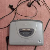 Кассетный плеер с радиоприемником Sony Walkman WM-FX267 2