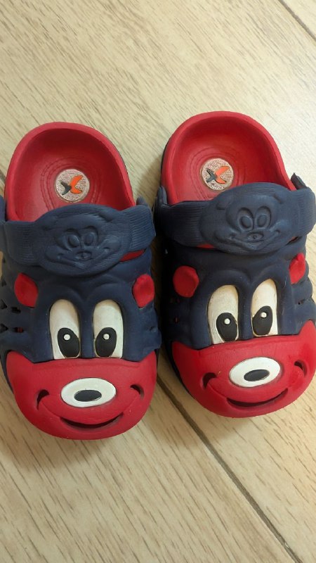 Кроссовки с динозаврами, шлепанцы, зелёные резиновые скетчерс 4