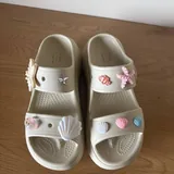 Женские Crocs шлепки 2