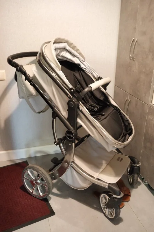 Коляска Kidilo 3 в 1 1