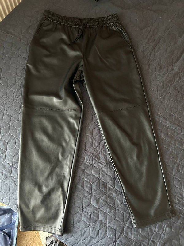 Черные брюки из искусственной кожи Zara 3