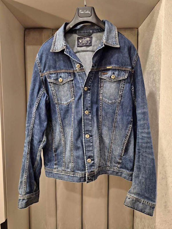 Джинсовая куртка diesel, бомбер burton london, кожаные куртки, кеды diesel, кеды lacoste, слипоны diesel