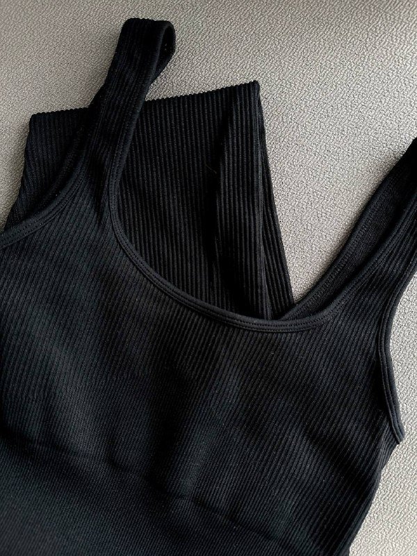 Спортивный комбинезон в рубчик 2