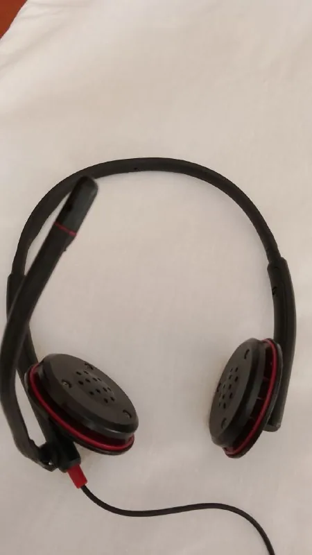 Наушники Plantronics 1
