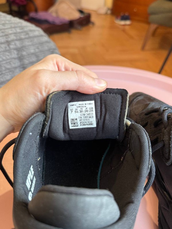 Кроссовки Adidas Ozweego W размер 38 4