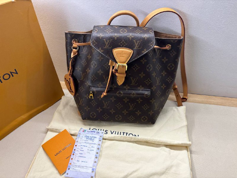 Рюкзак Louis Vuitton Montsouris Backpack MM Monogram 3