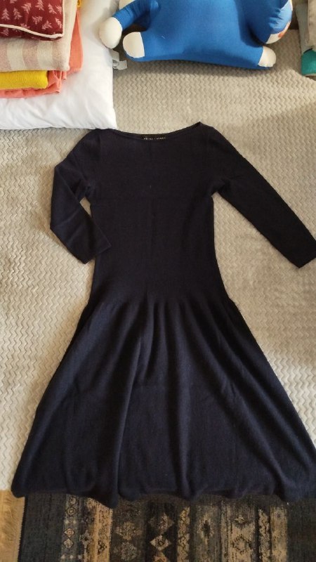 Лёгкое кашемировое полупальто, Пуховая жилетка, Кашемировое платье, Свитер, Джемпер, Ботинки, Кроссовки, Туфли, Снуд, Плед 6