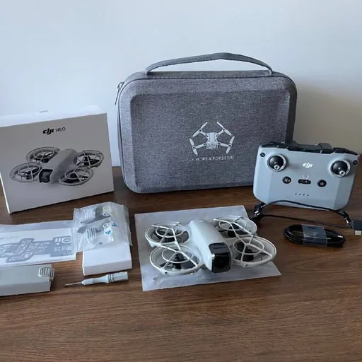 DJI Neo дрон, пульт, кейс