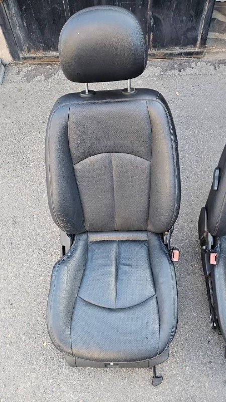 Автозапчасти W211 сидения, руль, фары 3