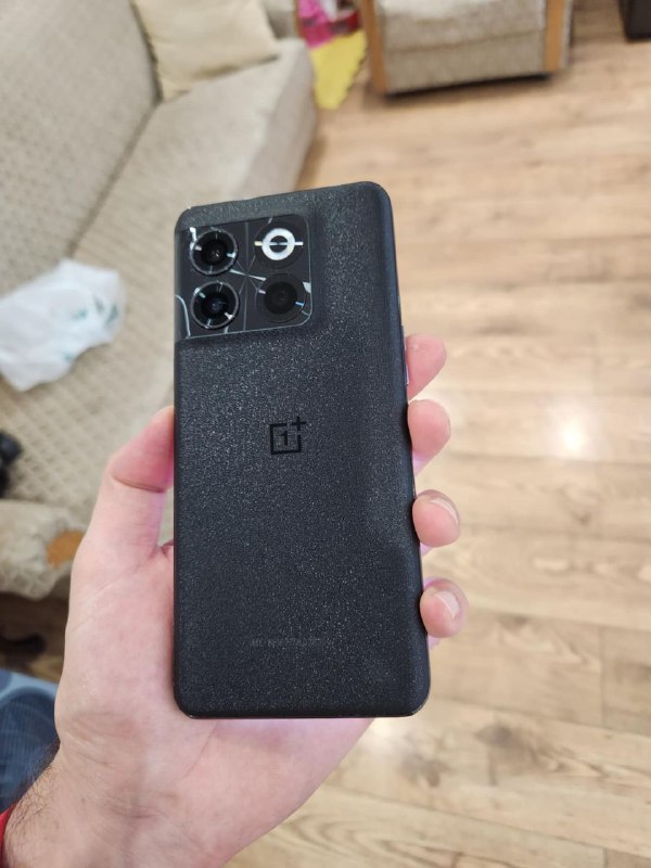 OnePlus 10T 5G в идеальном состоянии 6