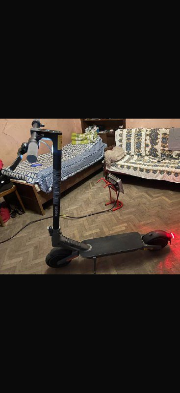 Электросамокат, наушники 6