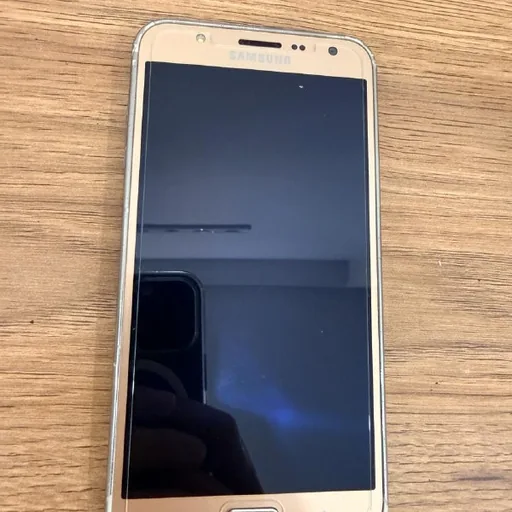 Samsung Galaxy J7 SM-J700H