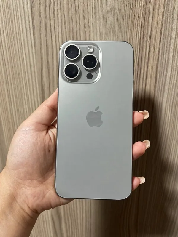 iPhone 15 Pro Max 256 ГБ 1