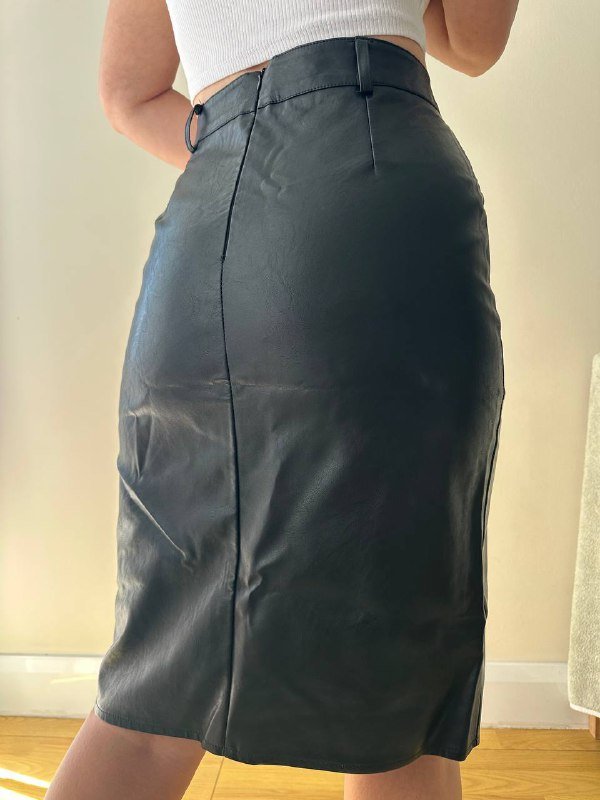 Юбка кожаная с поясом 5