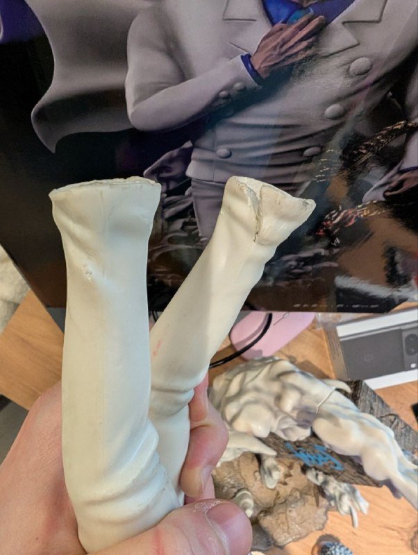 Фигурка 40см на подставке 2