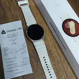 Apple Watch Series 9, Samsung Galaxy Watch 7 5