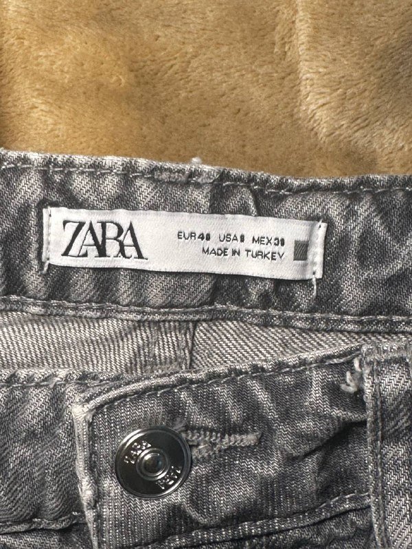 Серые джинсы размер М 3