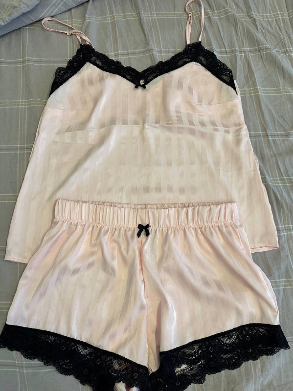 Шорты, шорты, футболка, топ, рубашка, джинсы, свитер женские размеры S-M 2