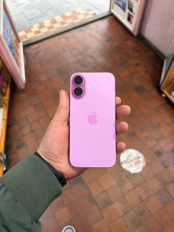 iPhone 16