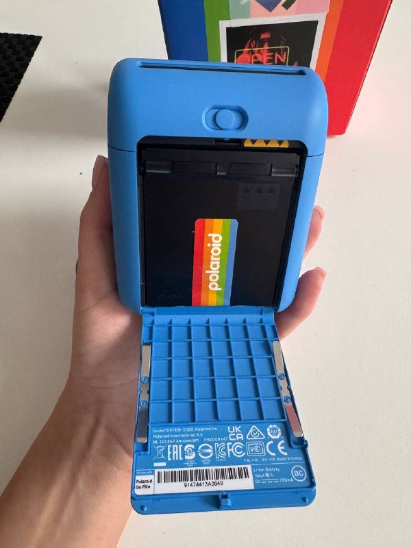 Polaroid Go Instant Camera Generation 2 3